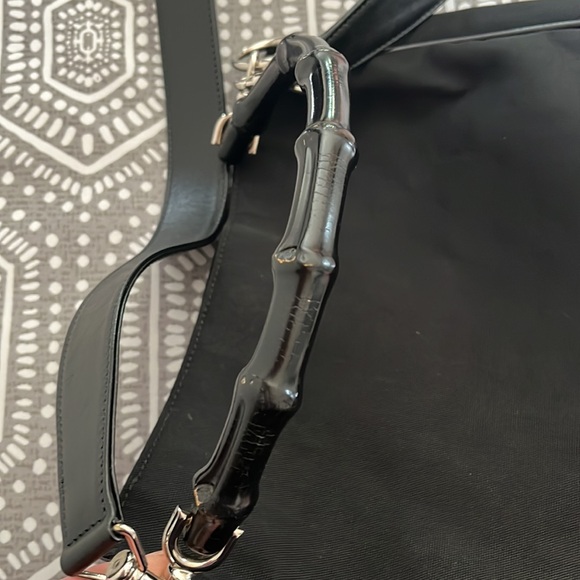 Authentic Gucci Bamboo Crossbody Shoulder Bag - Picture 6 of 12